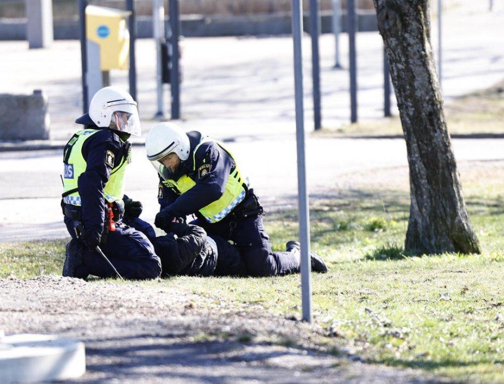 Policija u Švedskoj - Avaz