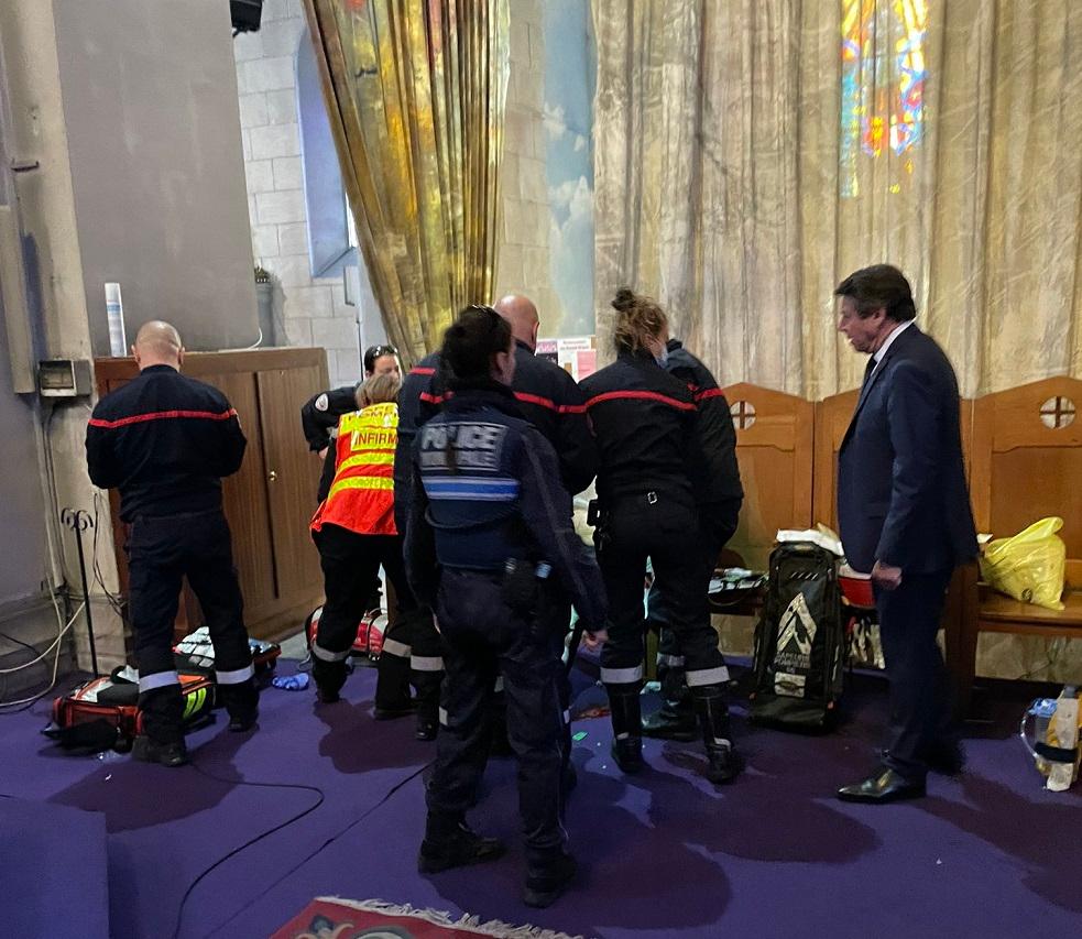 Drama u Francuskoj: Na dan izbora napao svećenika i uzvikivao "Moramo ubiti Makrona"