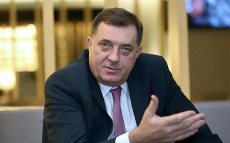Dodik: Slava VRS i neka živi RS - Avaz