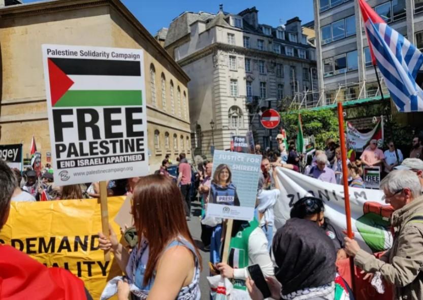 Protesti u Londonu zbog ubistva novinarke Al Jazeere