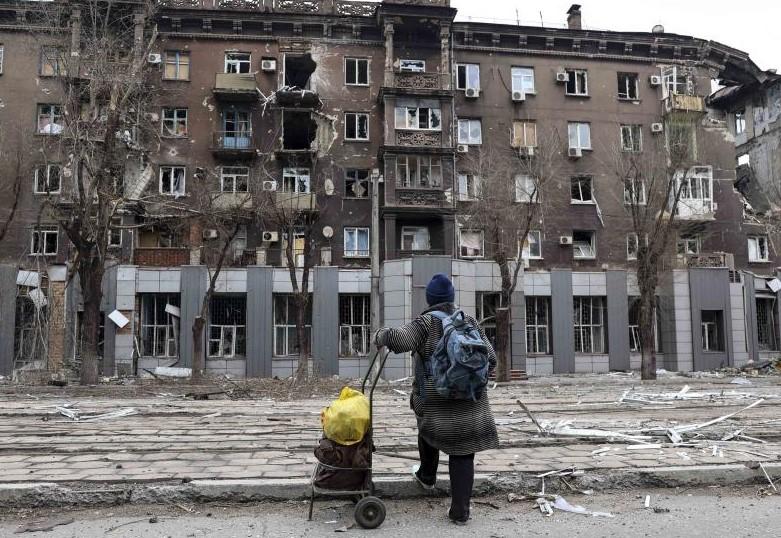 Ukrajinski vojnici evakuiraju se iz Mariupolja, prepuštaju kontrolu Rusiji
