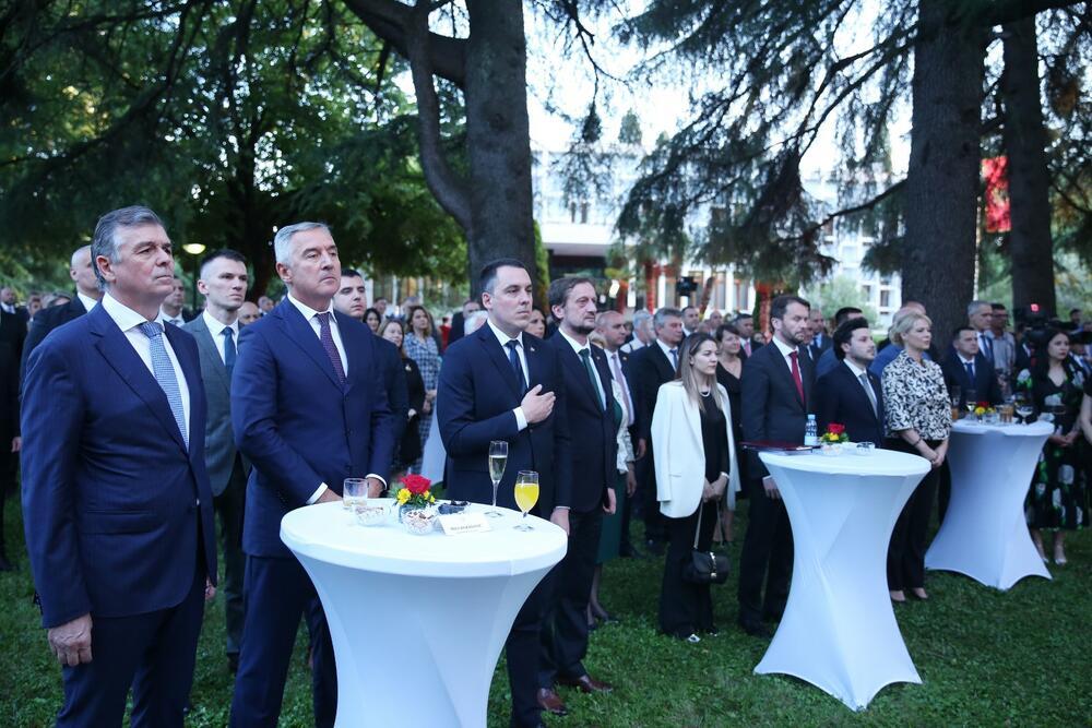 Sa svečanosti povodom Dana nezavisnosti Crne Gore - Avaz