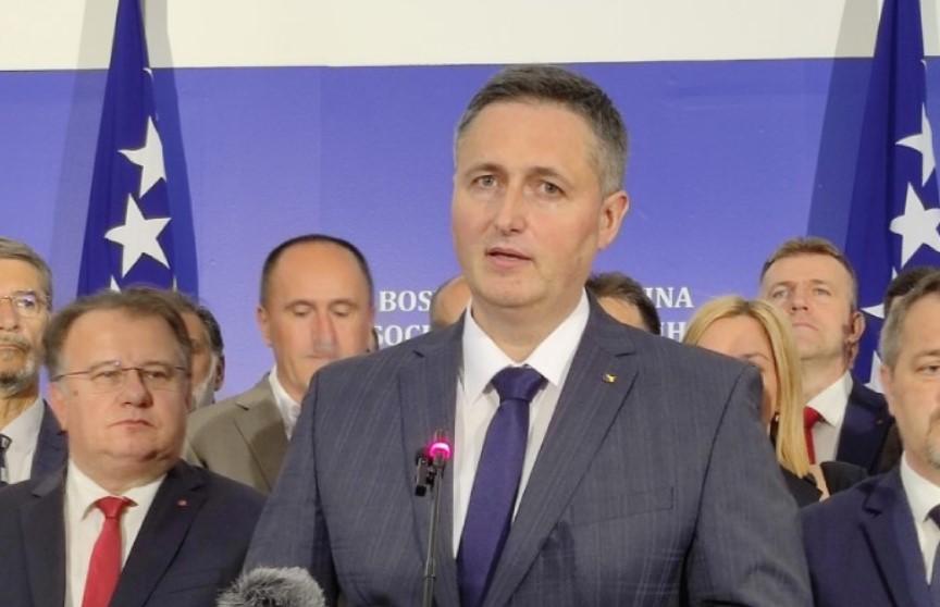 Denis Bećirović: Ova zemlja napokon treba, ne politikante već reformatore - Avaz