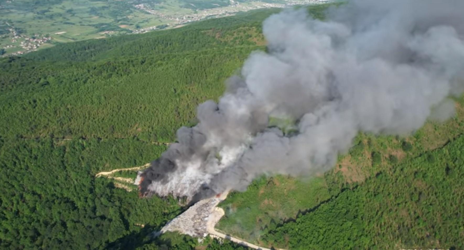 Požar u Kiseljaku: Gori deponija otpada, ekipe na terenu