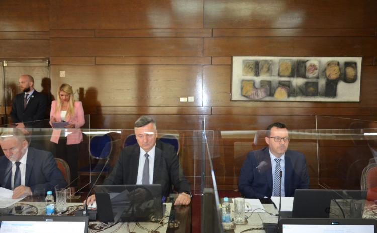 Vlada FBiH traži od Vijeća ministara da se privremeno zabrani izvoz ogrjevnog drveta i peleta - Avaz