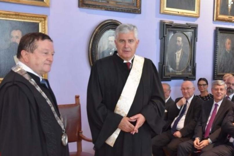 Damiru Borasu uručen počasni doktorat Sveučilišta u Mostaru, Čović se odužio rektoratu