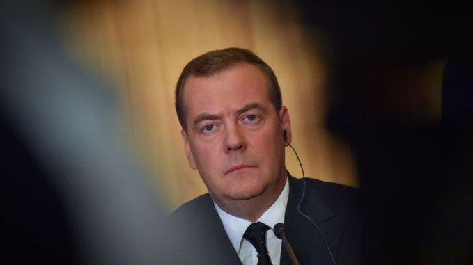 Medvedev: Ukoliko Ukrajina, ne daj Bože, napadne, izvršit ćemo udare na centre koji donose odluke