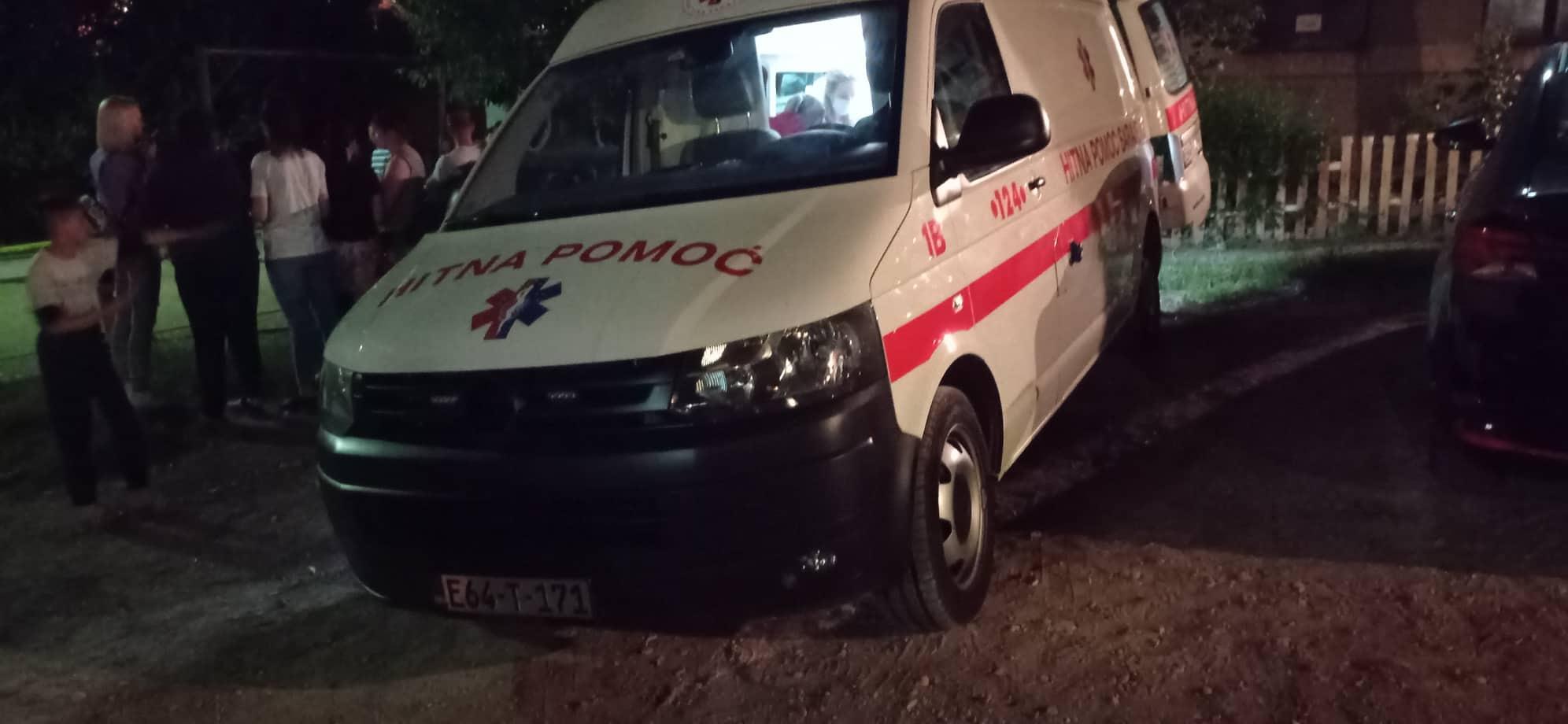 Samo u Sarajevu: Hitna došla na intervenciju tokom požara, ukrali im znak sa vozila