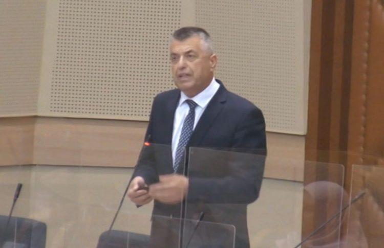 Bratić kritikovao obraćanje Kalabuhova: Ambasadori su imenovani za državu, a ne entitete