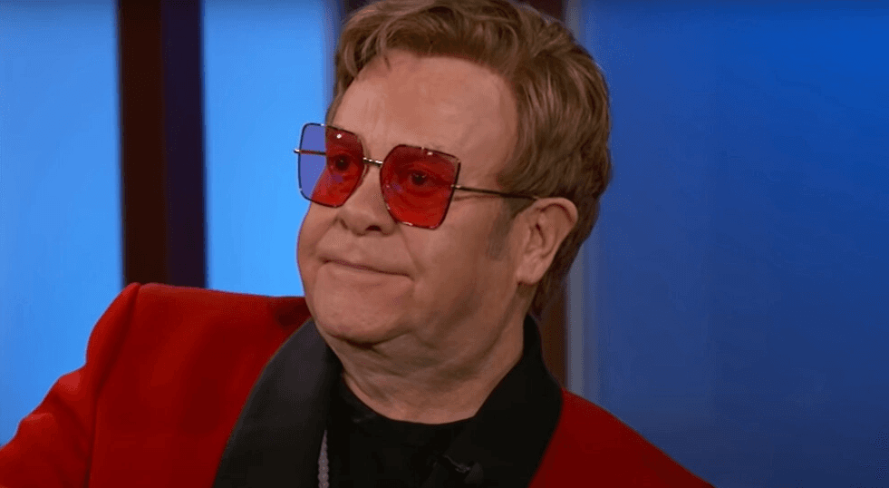 Elton Džon: Odmarao sam kuk, lažu da sam loše