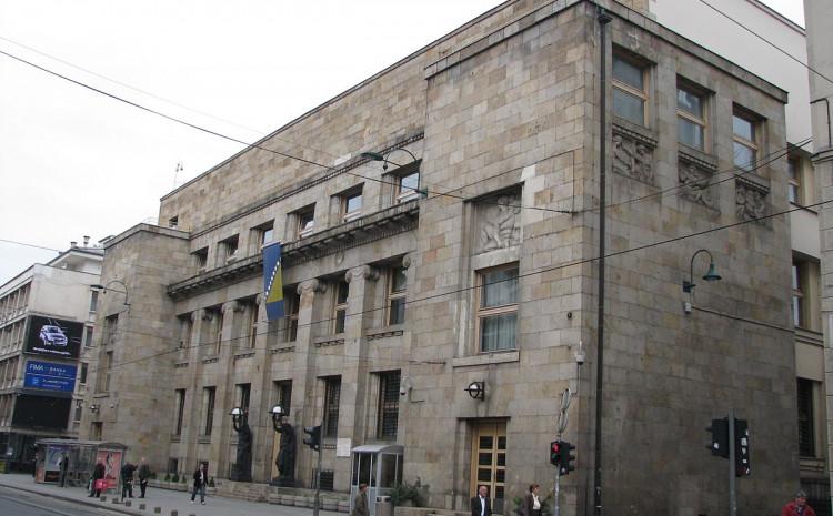 Centralna banka BiH: Godišnja stopa rasta ukupnih kredita u aprilu iznosila je 4,1 posto, nominalno 842,2 miliona KM. - Avaz