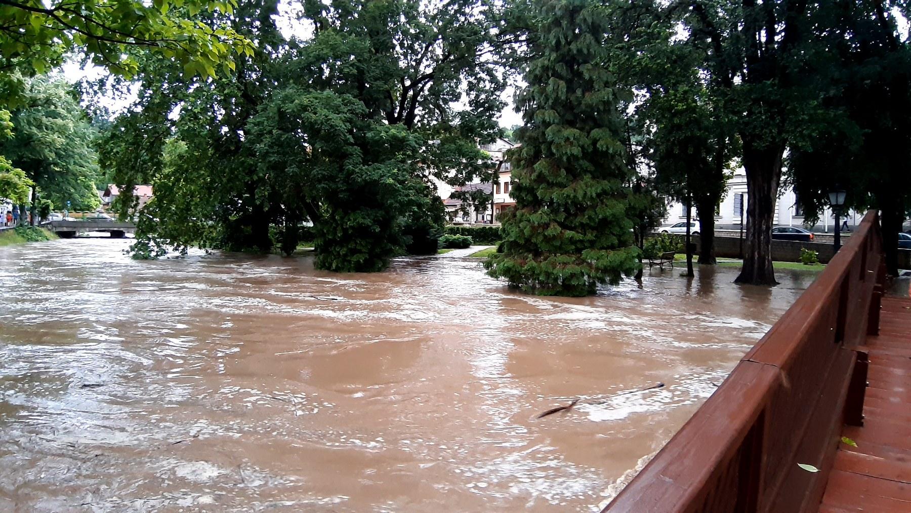 Poplave u Tešnju - Avaz