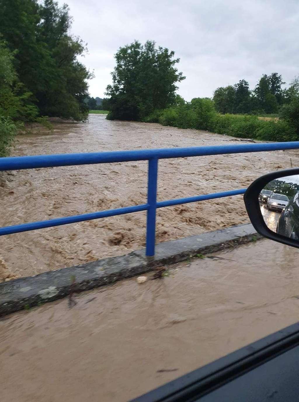 Poplave u mnogim općinama - Avaz