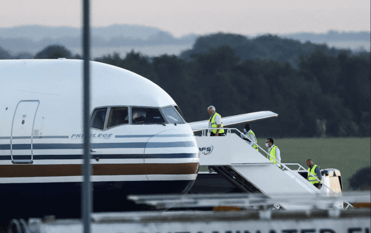 Velika Britanija htjela da deporutuje azilante u Ruandu, let otkazan u zadnji čas