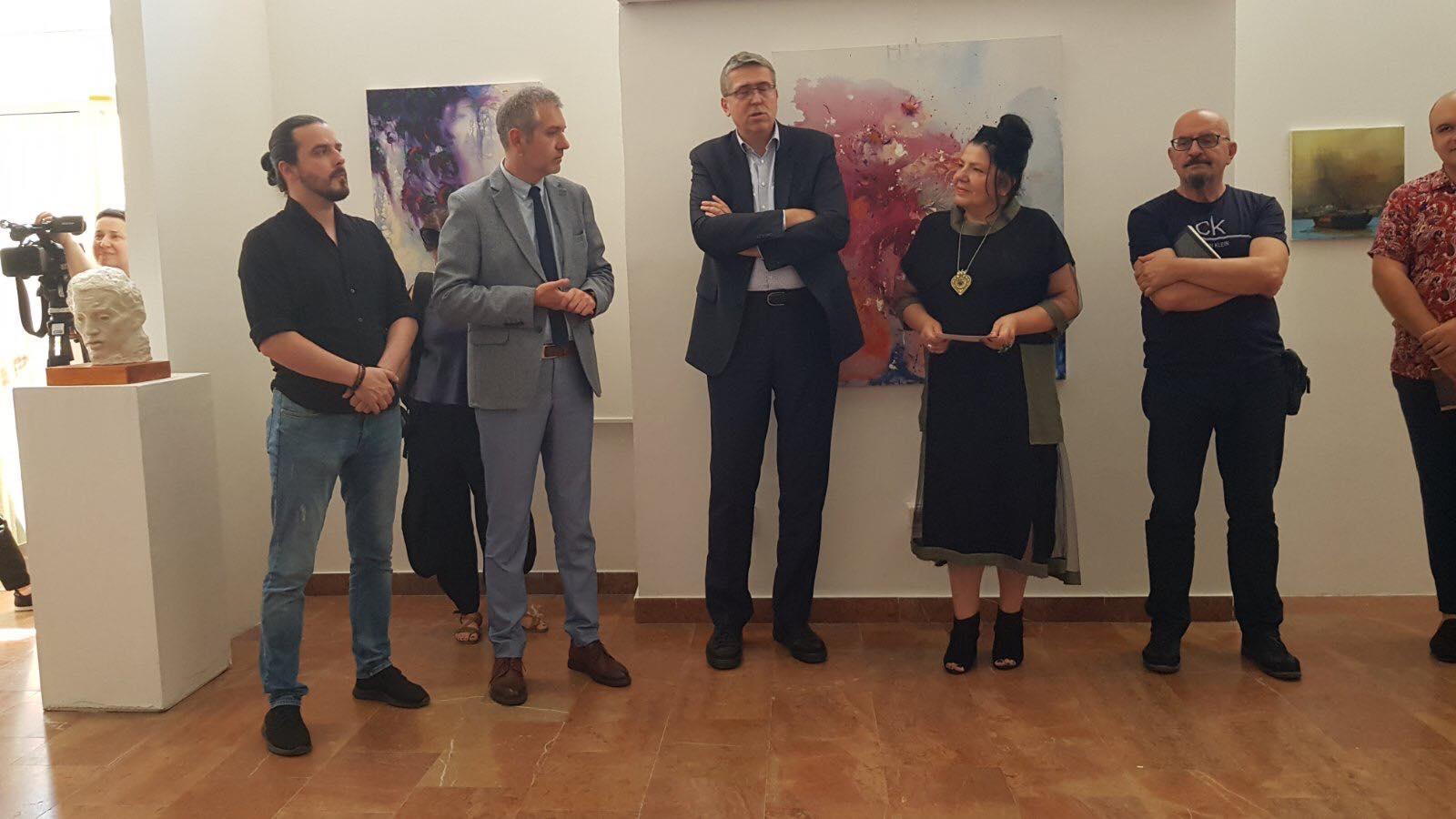 U sarajevskom "Preporodu" otvorena izložba "Tri umjetnika"