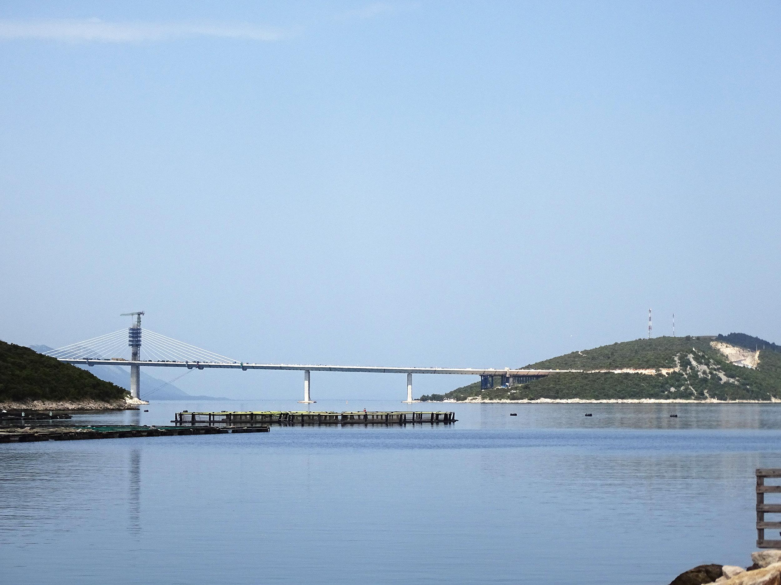 Pogled na Pelješki most s teritorije Neuma - Avaz