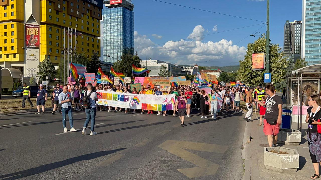 U zapadnoj civilizaciji i Evropskoj uniji kojima BiH teži LGBT parade su odveć uobičajena i normalna pojava - Avaz