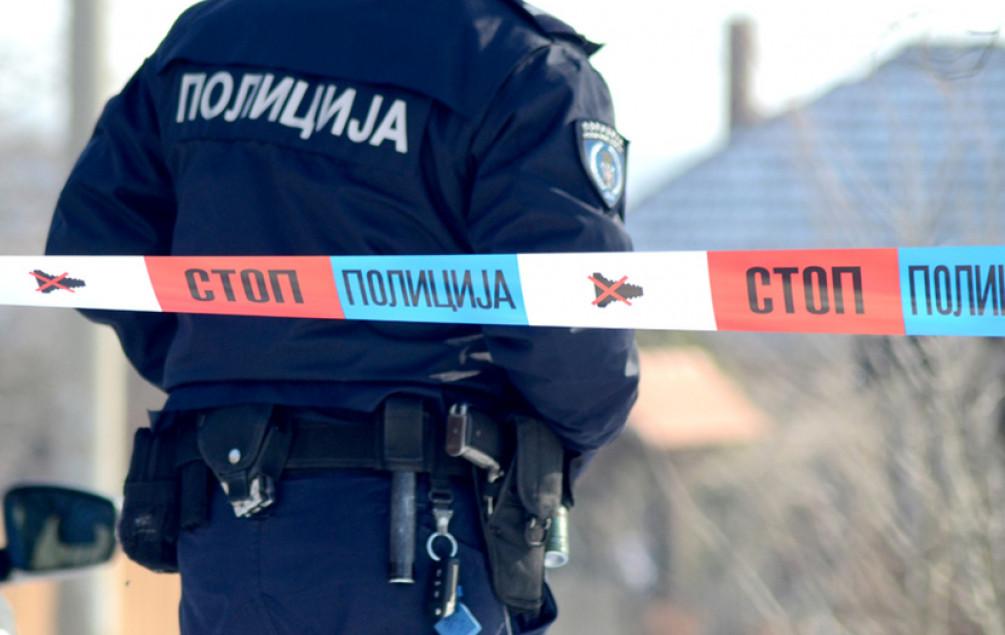 Horor u Srbiji: Muškarac se izbo nasmrt ispred Doma zdravlja