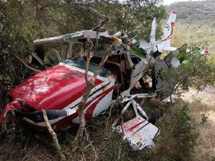 Pojavile se prve fotografije aviona koji je pao u Braču: Helikopterom prevezene osobe u bolnicu