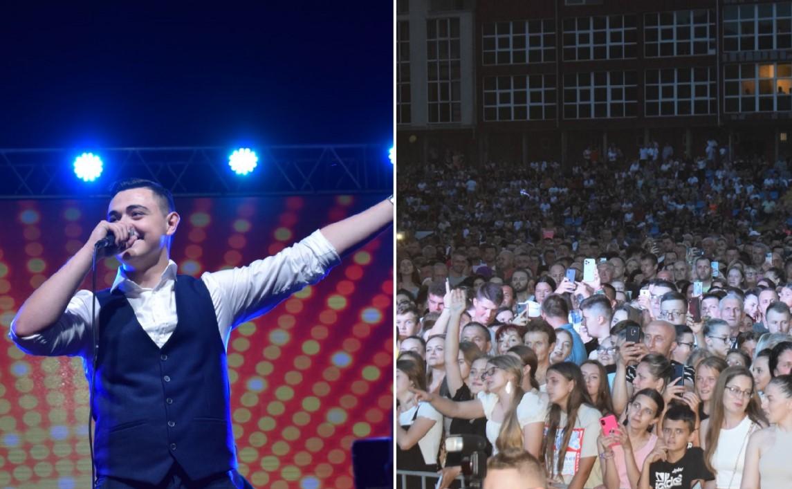 Nermina Handžića dočekalo više od 20 hiljada ljudi, uoči pobjedničkog koncerta poručio: Hvala "Avazu" i "Expressu" što su bili uz mene