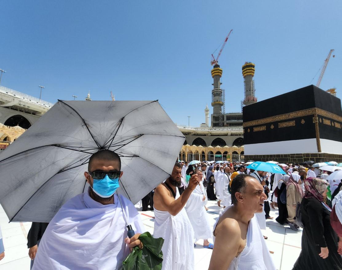 Muslimani, koji su stigli u Saudijsku Arabiju iz cijelog svijeta kako bi obavili hadž, danas su obavili molitvu u Mekki - Avaz