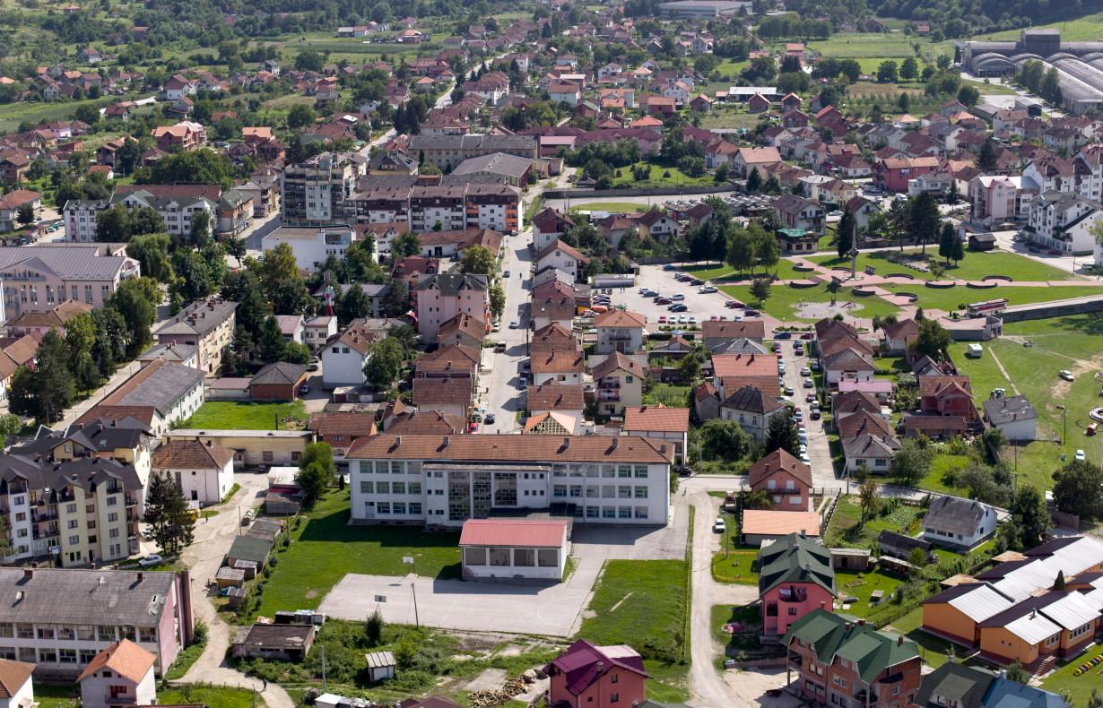 Nove provokacije u Bratuncu uoči obilježavanja godišnjice genocida u Srebrenici - Avaz