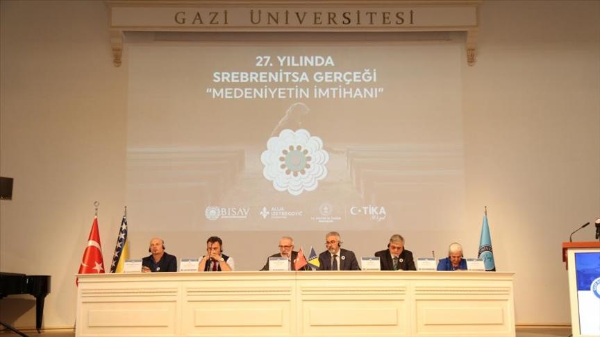 U Ankari održan panel povodom 27. godišnjice genocida u Srebrenici, govorila i Munira Subašić