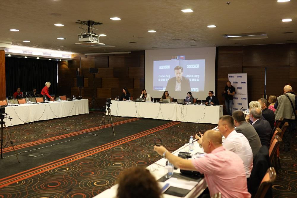 Misija OSCE-a u BiH podržava dijalog među kreatorima politika i provedbenim tijelima o povezanosti trgovine ljudima s terorizmom