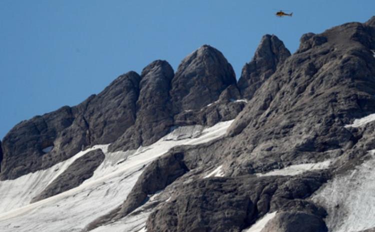 Italijanske Alpe: Poginulo 11 ljudi nakon urušavanja ledenjaka