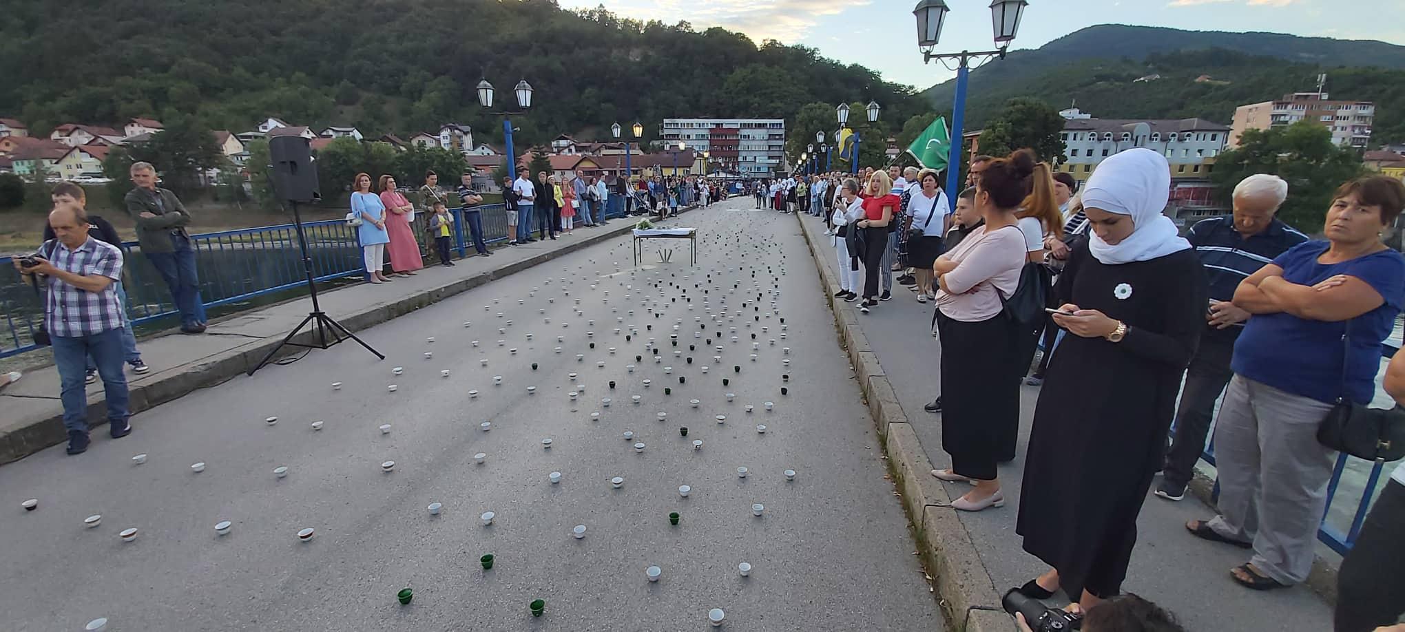Čuo se zvuk Srebreničkog inferna - Avaz