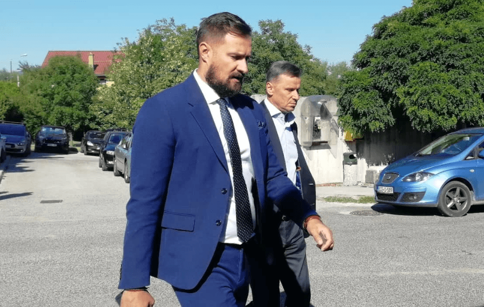 Nastavak suđenja u aferi "Respiratori": Fikret Hodžić i Fadil Novalić razgovarali prije ulaska u Sud