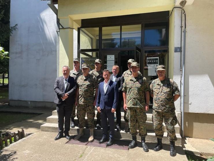 Mijo Krešić posjetio pripadnike Oružanih snaga BiH i SAD na Manjači