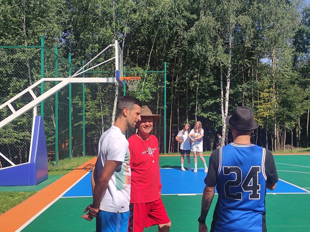 Nakon teniskog, na redu je košarkaški spektakl u Visokom: Specijalni gost je Đoković, tu su i Musa, braća Burić...