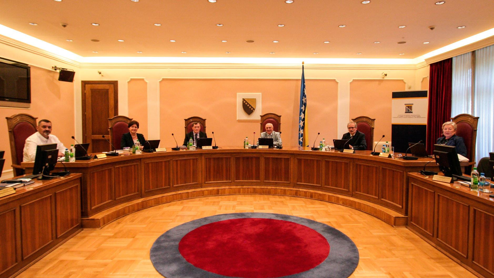 Ustavni sud BiH: Inckov zakon se mora primjenjivati i u RS