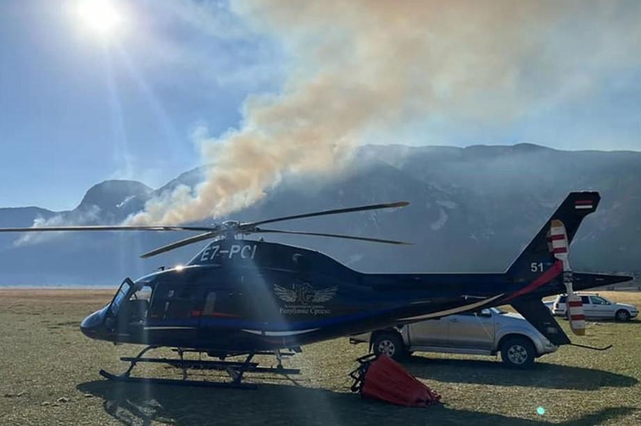 Helikopter Helikopterskog servisa RS gasio požar - Avaz