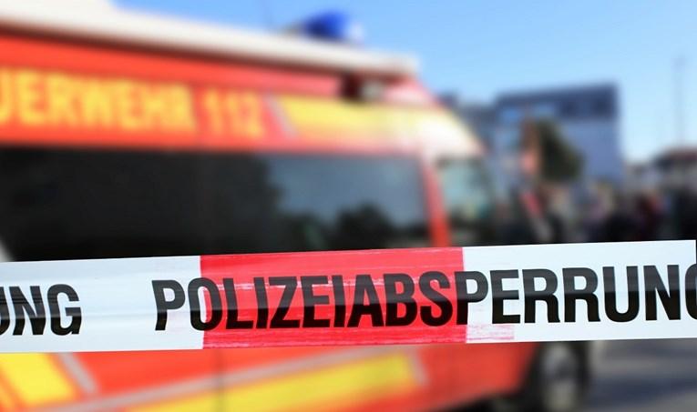 Austrijski mediji: Doktorica počinila samoubistvo, antivakseri je maltretirali