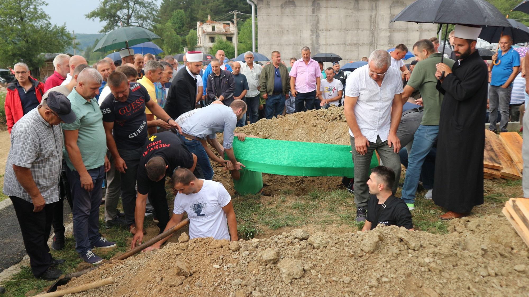 Na šehidskom mezarju Kragljivoda: Obavljena dženaza i ukop za dvojicu pripadnika Armije BiH