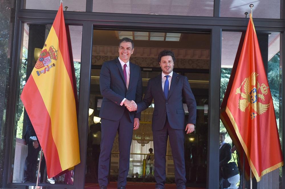 Španski premijer u posjeti Crnoj Gori, Abazović ga dočekao uz najveće državne počasti