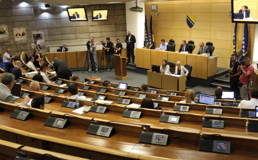 Dom naroda: Na 50 delegata portošeno 1,2 miliona KM - Avaz