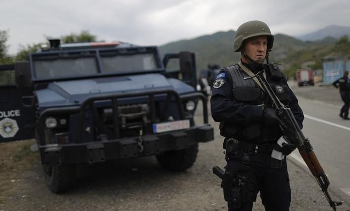 Šef EU misije na Kosovu: Napadi na policiju moraju prestati, pojačat ćemo patrole