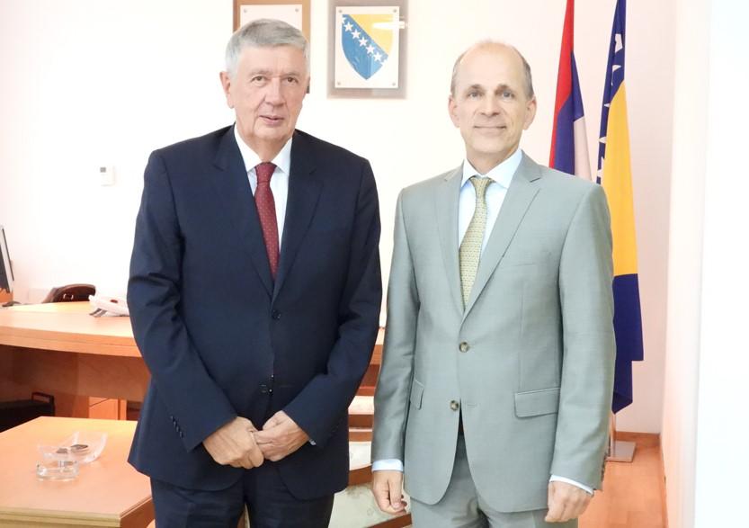 Radmanović se sastao sa ambasadorom Nizozemske