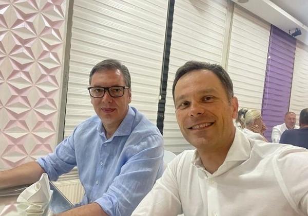 Srbijanski ministar objavio fotografiju s Vučićem: Ovako izgleda kad je veseo