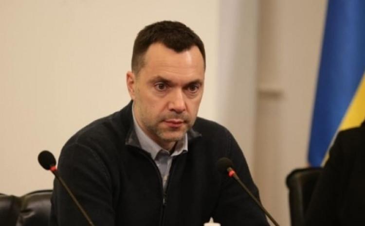 Savjetnik Zelenskog tvrdi da je spreman naslijediti ukrajinskog lidera