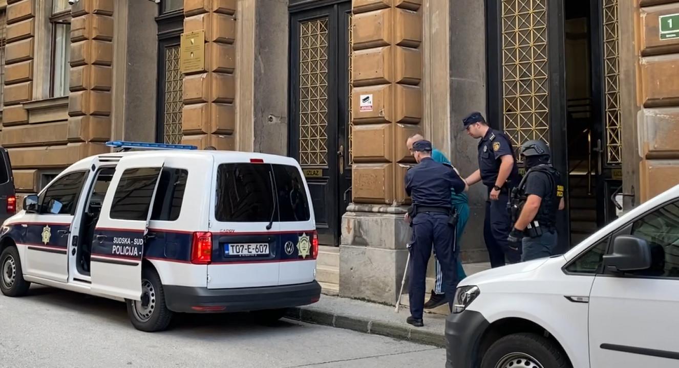 Video / Watch Adnan Šerak leave the Sarajevo Municipal Court