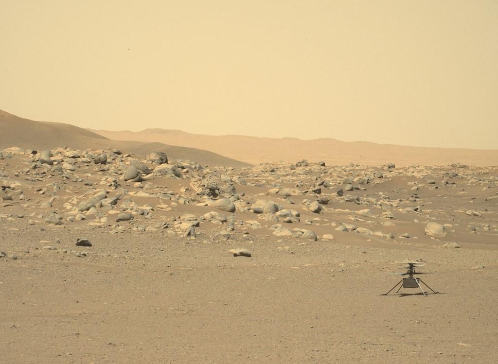NASA-in rover skuplja kamenje na Marsu, otkrivena iznenađujuća geologija kratera