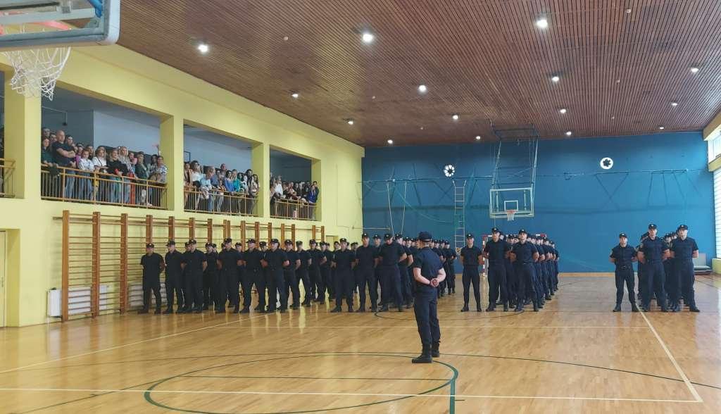 Policijska akademija FMUP-a: Uručene diplome 85-orici novih policijskih službenika