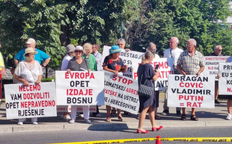 Sa protesta krajem jula - Avaz