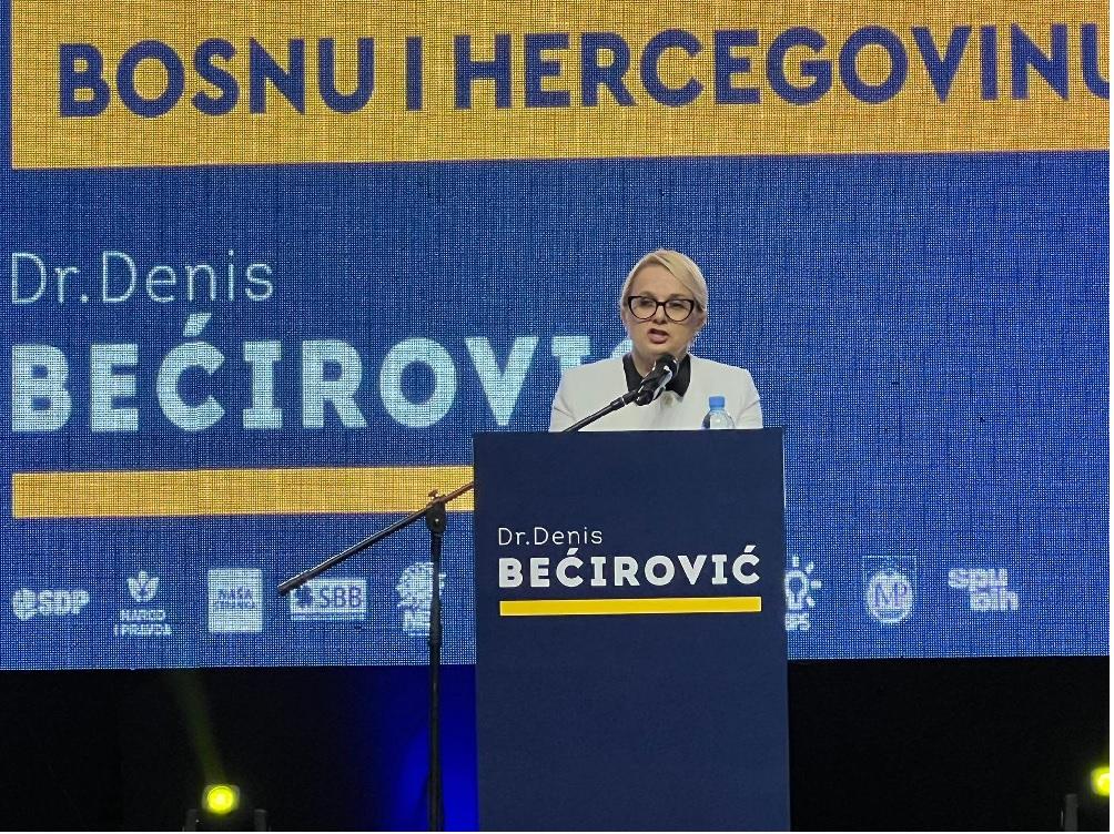Pirić: Denis Bećirović je veliki insan i zaslužuje da ovu zemlju povede nekim boljim putem