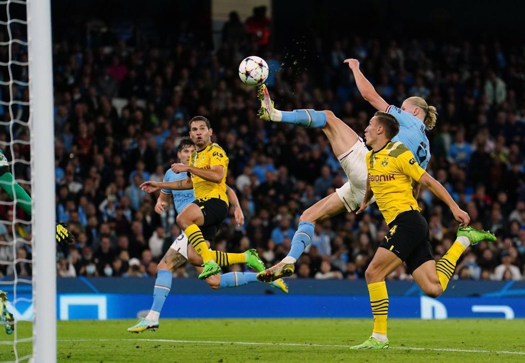 U stilu Ibrahimovića: Pogledajte Halandovu akrobaciju za pobjedu Sitija nad Dortmundom