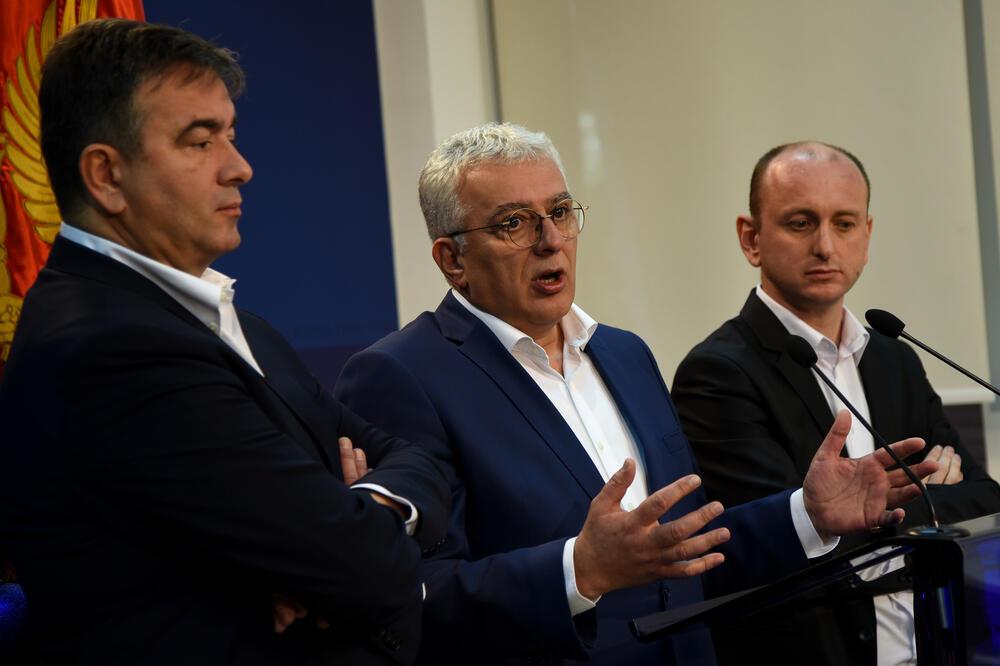 DF: Nećemo na konsultacije sa Đukanovićem